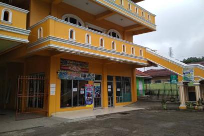 Tabebuya Resto & Resort