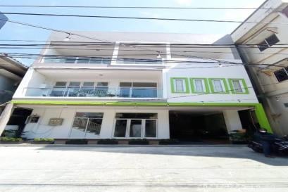 Tabebuya Resto & Resort