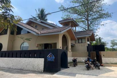 Tabebuya Resto & Resort