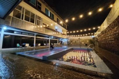 Tabebuya Resto & Resort