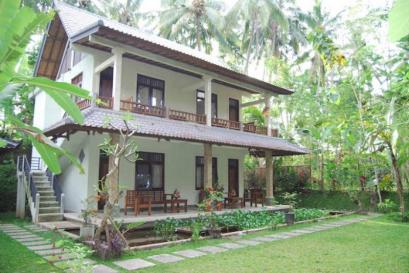 Tabebuya Resto & Resort