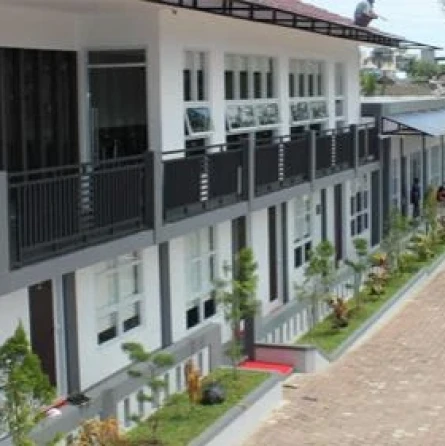 Tabebuya Resto & Resort