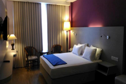 Tabebuya Resto & Resort